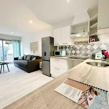 Le Cocon Tanit - 4 Prs - Piscine - 5 Min Plages 昂蒂布