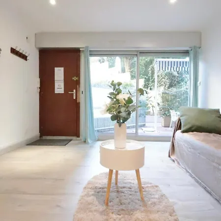 Le Cocon Tanit - 4 Prs - Piscine - 5 Min Plages 昂蒂布